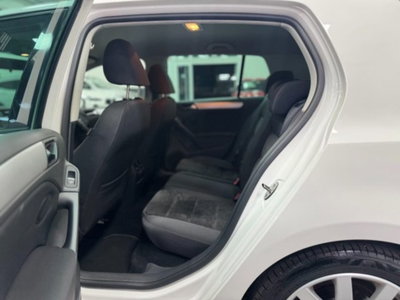 Volkswagen Golf 1.6 TDI DPF 5p. Highline (14)