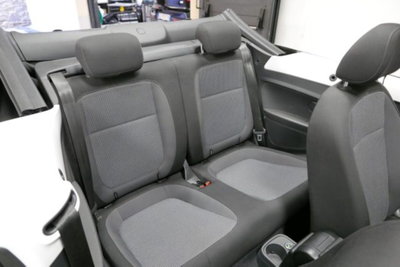 Volkswagen Maggiolino Cabrio 1.2 TSI Design BlueMotion Technology (11)