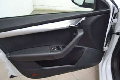 Skoda Octavia Station Wagon 1.5 G-TEC DSG Wagon Ambition (13)