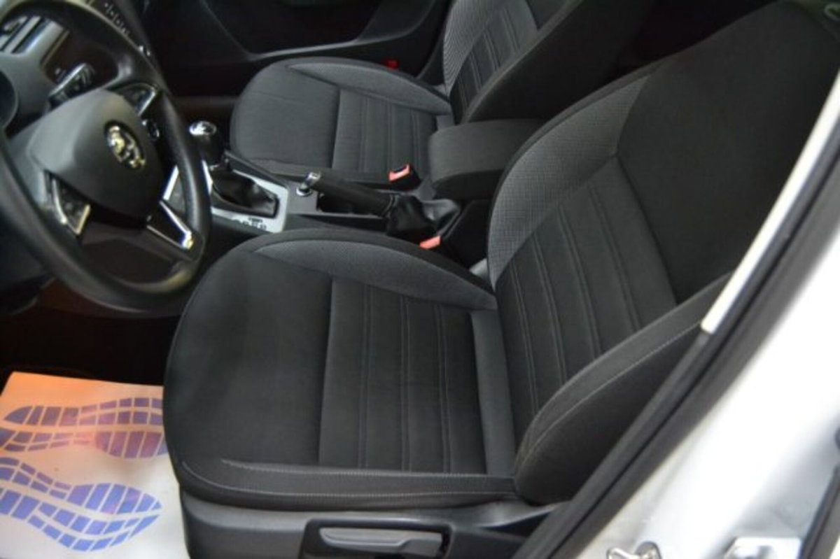 Skoda Octavia Station Wagon 1.5 G-TEC DSG Wagon Ambition (14)