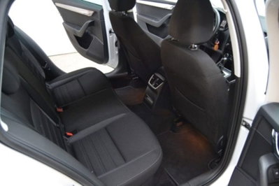 Skoda Octavia Station Wagon 1.5 G-TEC DSG Wagon Ambition (8)