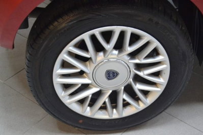 Lancia Ypsilon 0.9 TwinAir 85 CV 5 porte Metano Ecochic Elle (4)