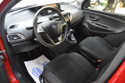 Lancia Ypsilon 0.9 TwinAir 85 CV 5 porte Metano Ecochic Elle (9)