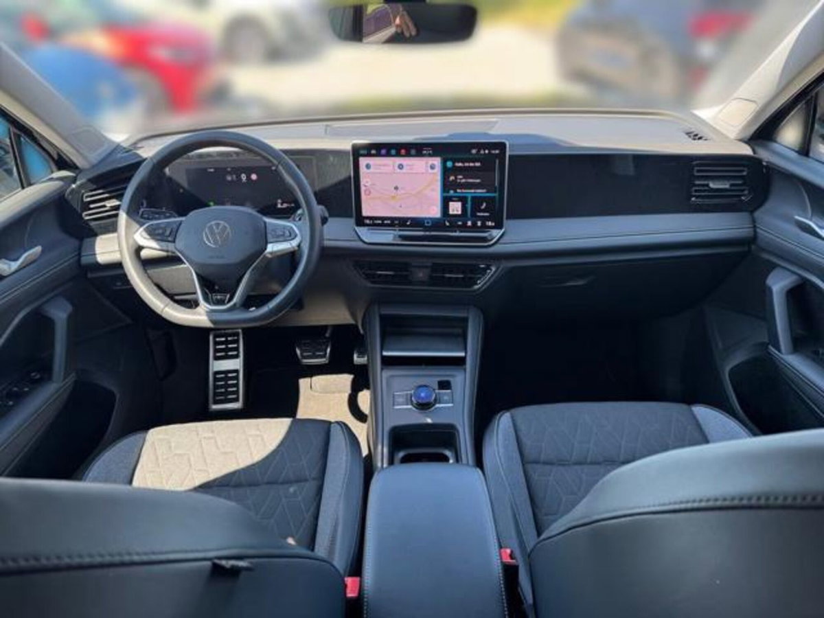 Volkswagen Tiguan 1.5 etsi Edition 130cv dsg (10)