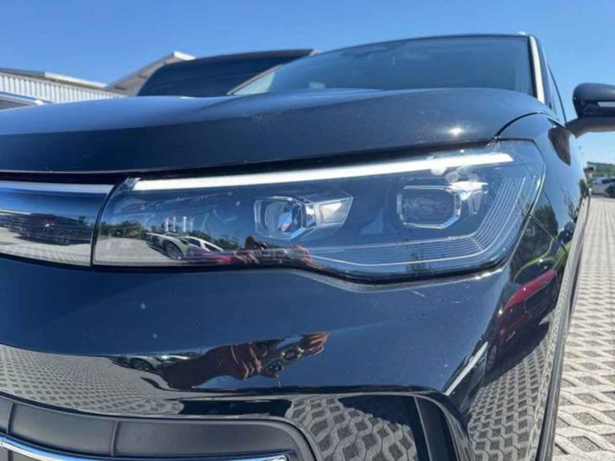 Volkswagen Tiguan 1.5 etsi Edition 130cv dsg (3)
