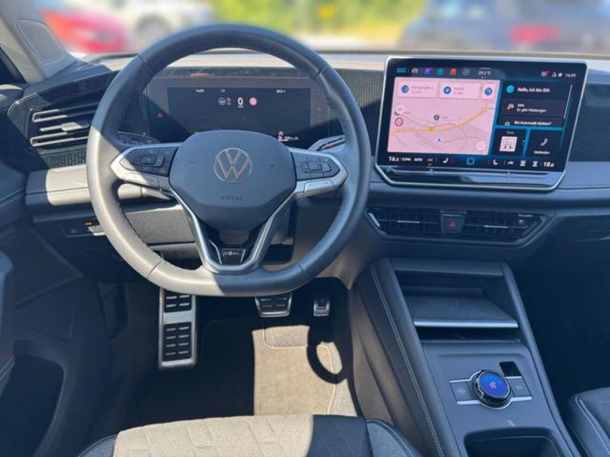 Volkswagen Tiguan 1.5 etsi Edition 130cv dsg (9)