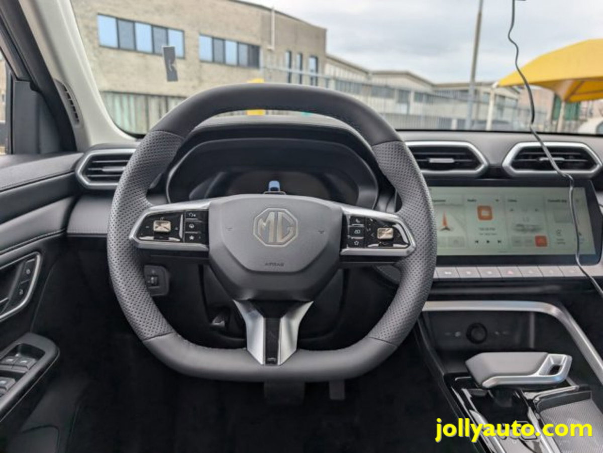 Mg ZS ZS 1.5 Luxury (10)