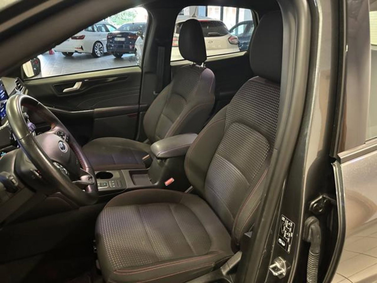 Ford Kuga 2.0 EcoBlue 120 CV aut. 2WD ST-Line X (6)