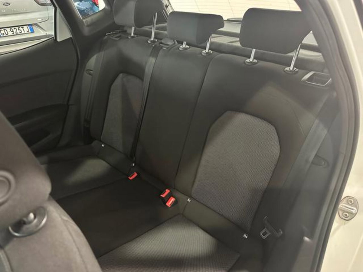 SEAT Arona 1.6 TDI 115 CV XCELLENCE (10)