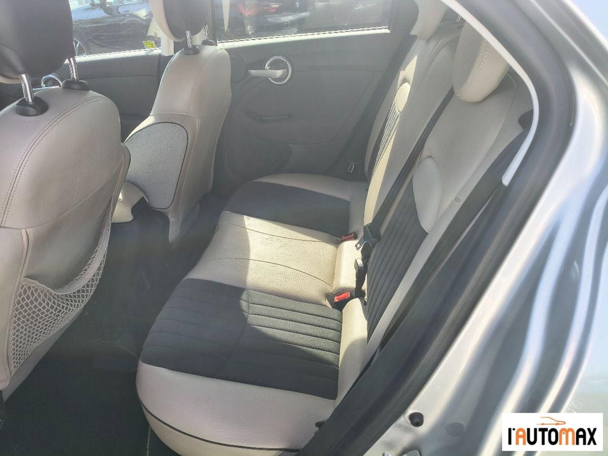 Fiat 500X 1.6 MultiJet 120 CV Opening Edition (14)