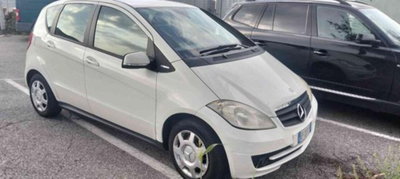 Mercedes-Benz Classe A 160 AUTOMATIC (2)