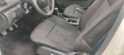 Mercedes-Benz Classe A 160 AUTOMATIC (6)