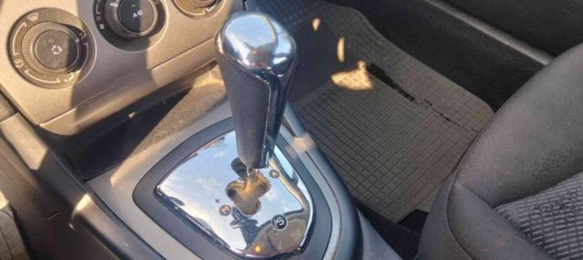 Peugeot 308 1.6 8V HDi 112CV cambio robotizzato 5p. Tecno (7)