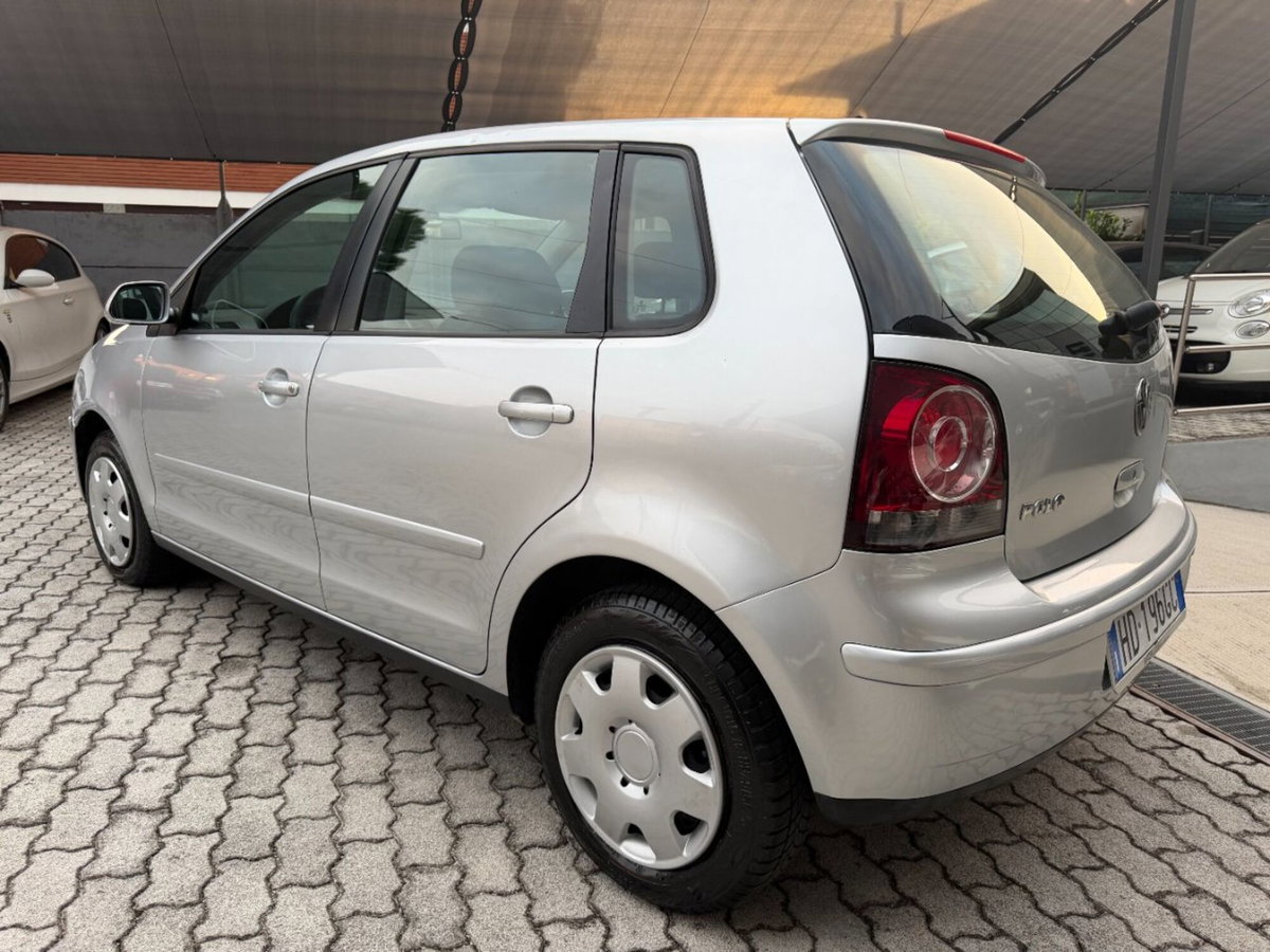 Volkswagen Polo 1.2 5 porte Trendline (3)
