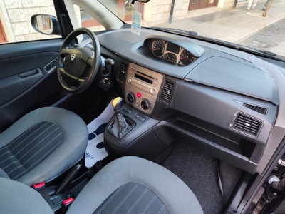 Lancia Musa 1.4 Diva Ecochic GPL (12)