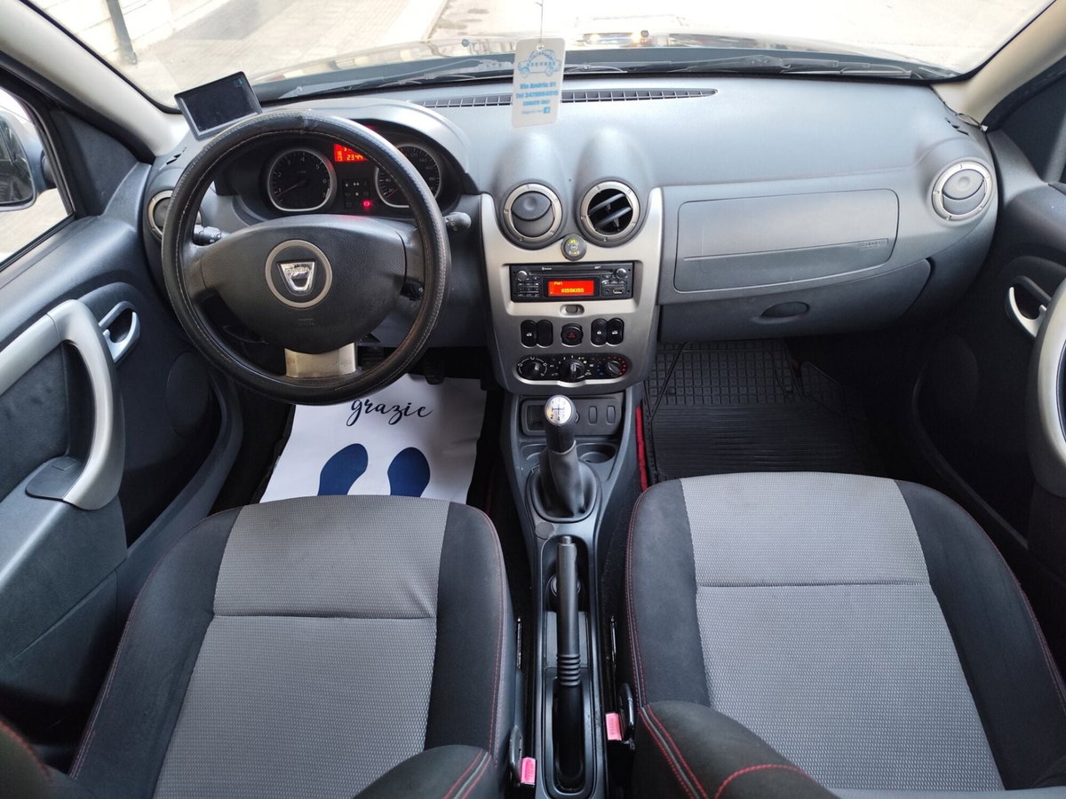 Dacia Duster 1.6 110CV 4x2 GPL Lauréate (17)