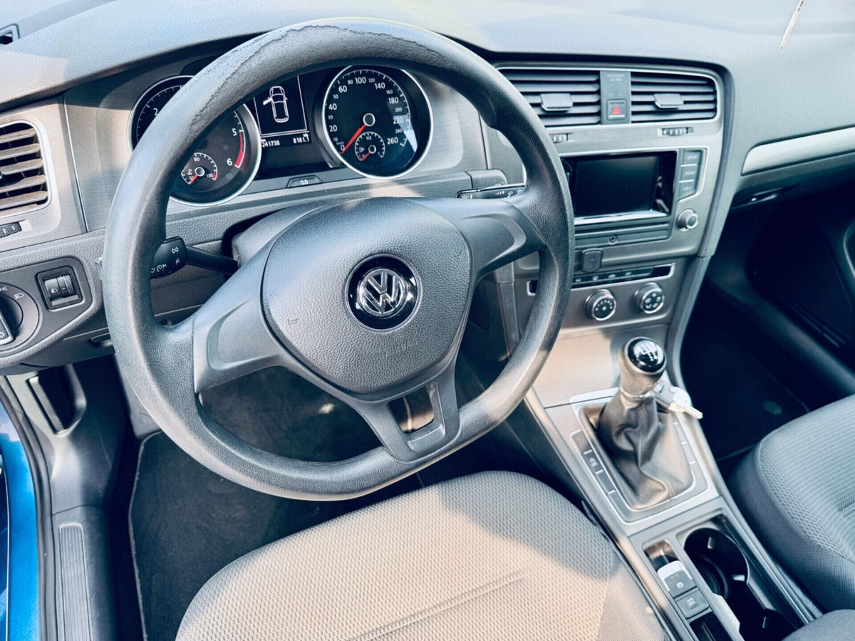 Volkswagen Golf 1.6 TDI 3p. Highline BlueMotion Technology (10)