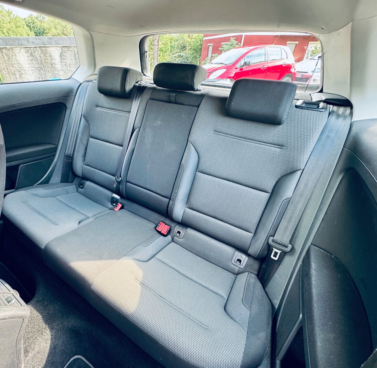 Volkswagen Golf 1.6 TDI 3p. Highline BlueMotion Technology (16)