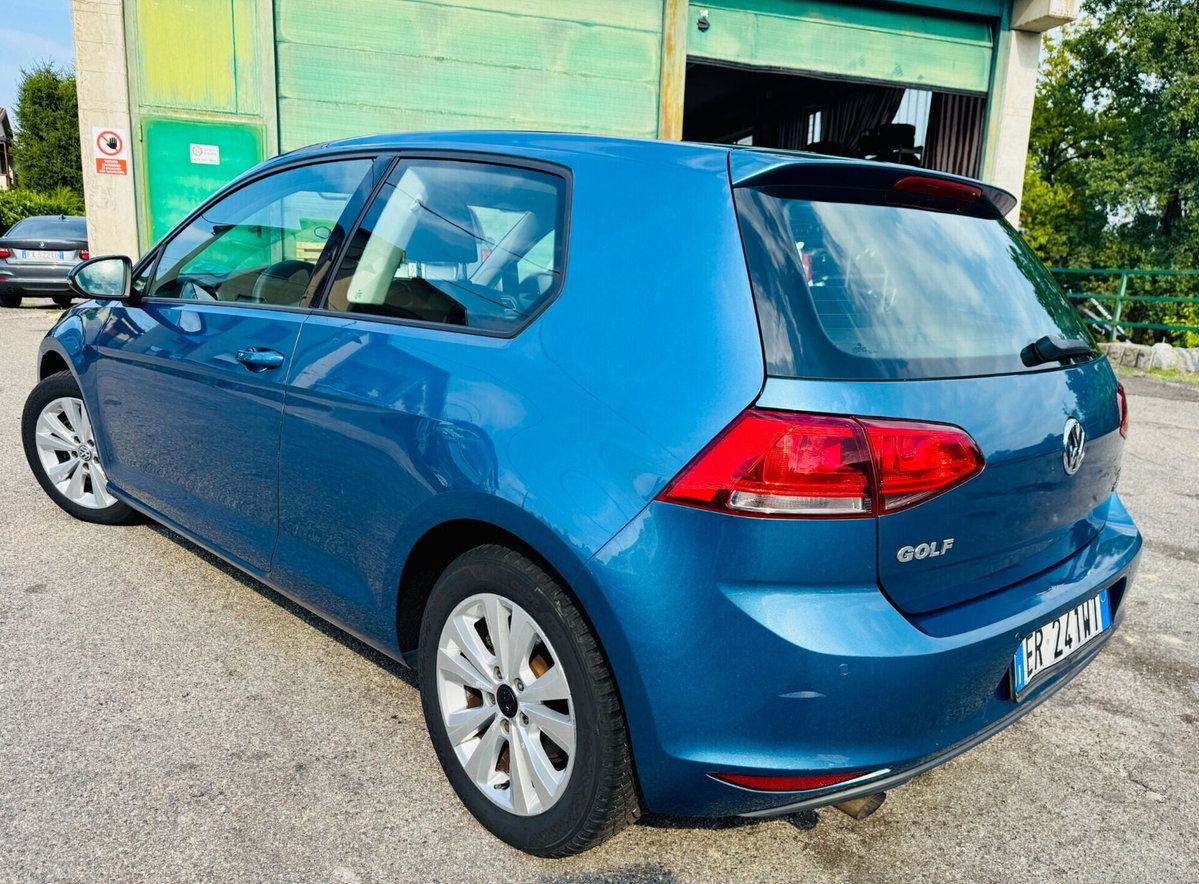 Volkswagen Golf 1.6 TDI 3p. Highline BlueMotion Technology (6)