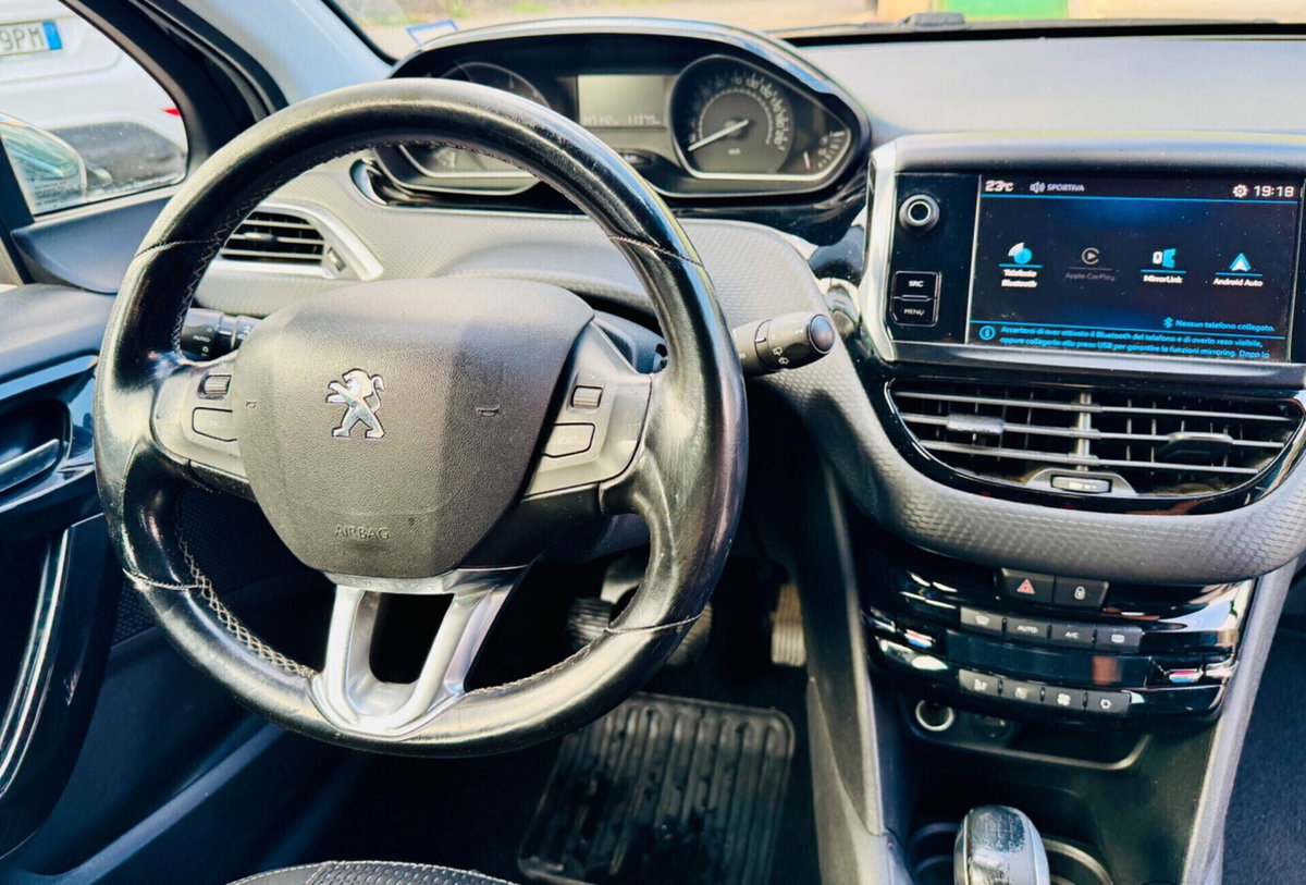 Peugeot 208 75 5 porte Allure (14)