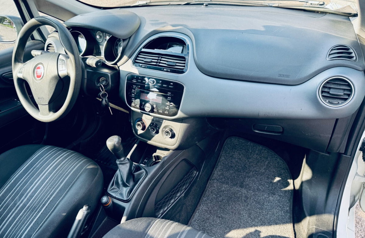 Fiat Punto Evo 1.3 Mjt 75 CV 5 porte Dynamic (15)