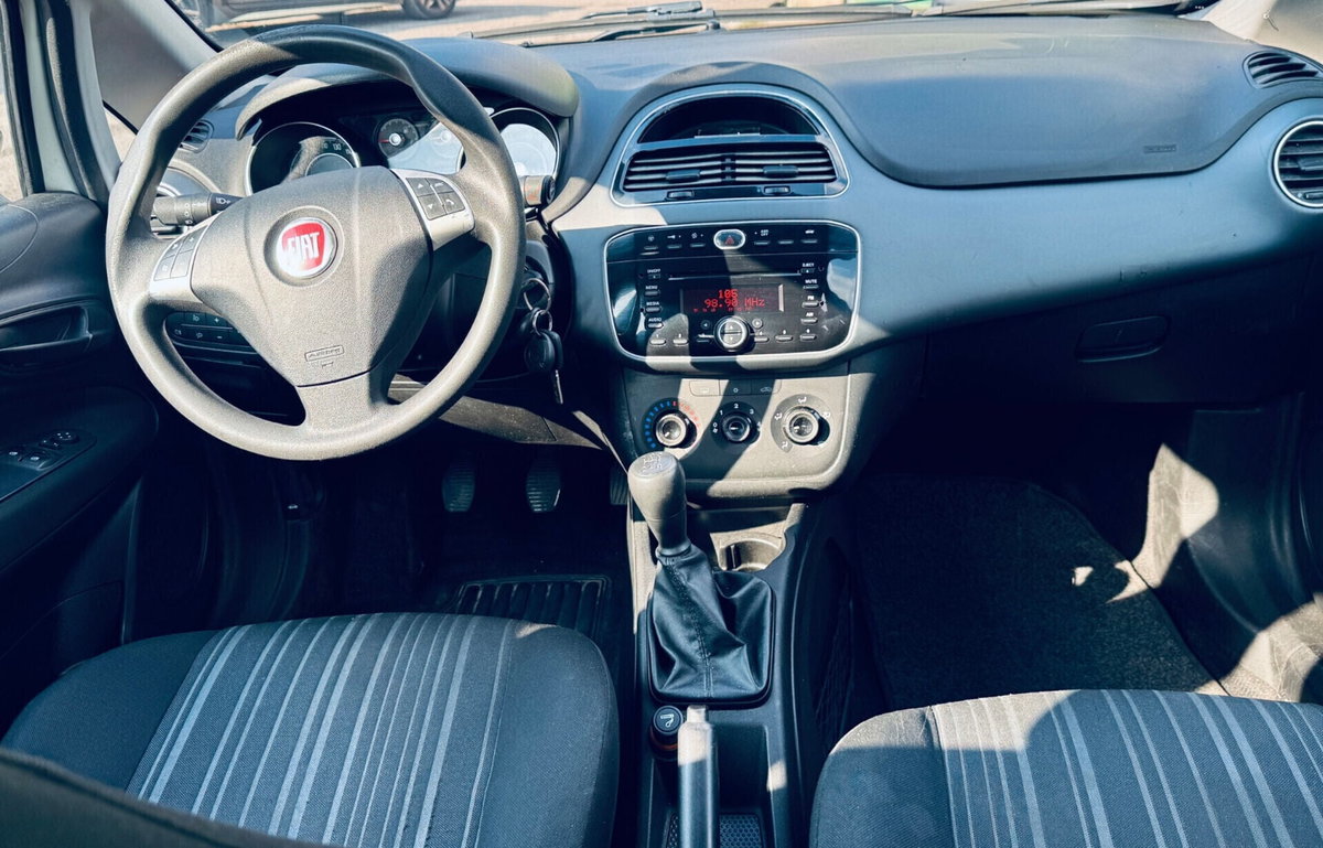 Fiat Punto Evo 1.3 Mjt 75 CV 5 porte Dynamic (19)