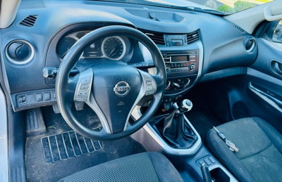 Nissan Navara 2.3 dCi 4WD Double Cab N-Connecta (12)