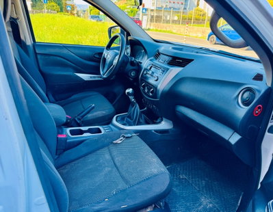 Nissan Navara 2.3 dCi 4WD Double Cab N-Connecta (17)