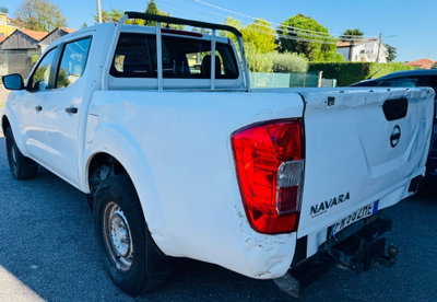Nissan Navara 2.3 dCi 4WD Double Cab N-Connecta (7)