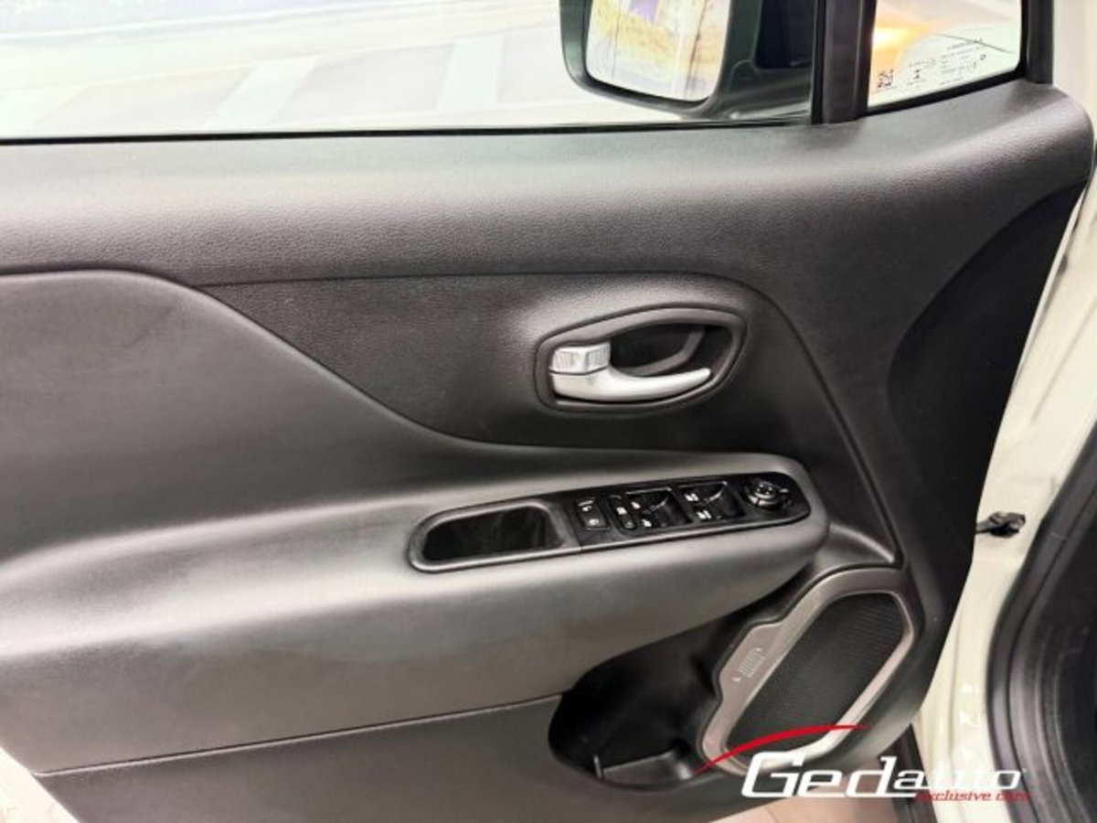 Jeep Renegade 1.6 Mjt 130 CV Limited (12)