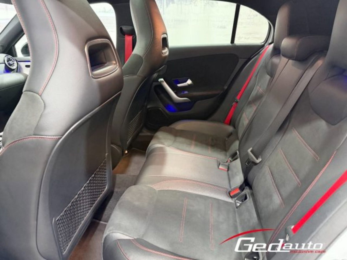 Mercedes-Benz Classe A AMG 35 AMG Line Premium Plus 4matic auto (15)