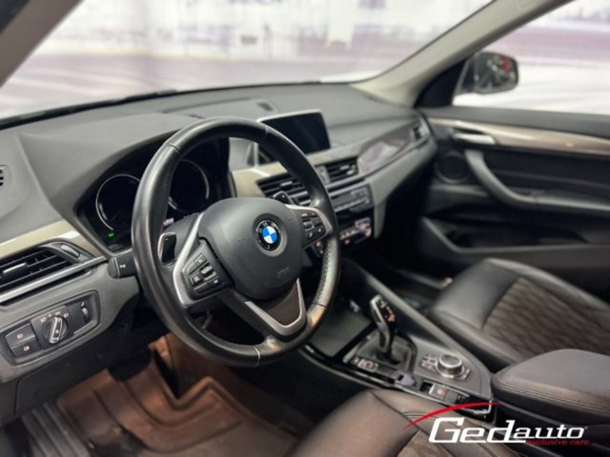 BMW X1 sDrive18d Advantage (9)