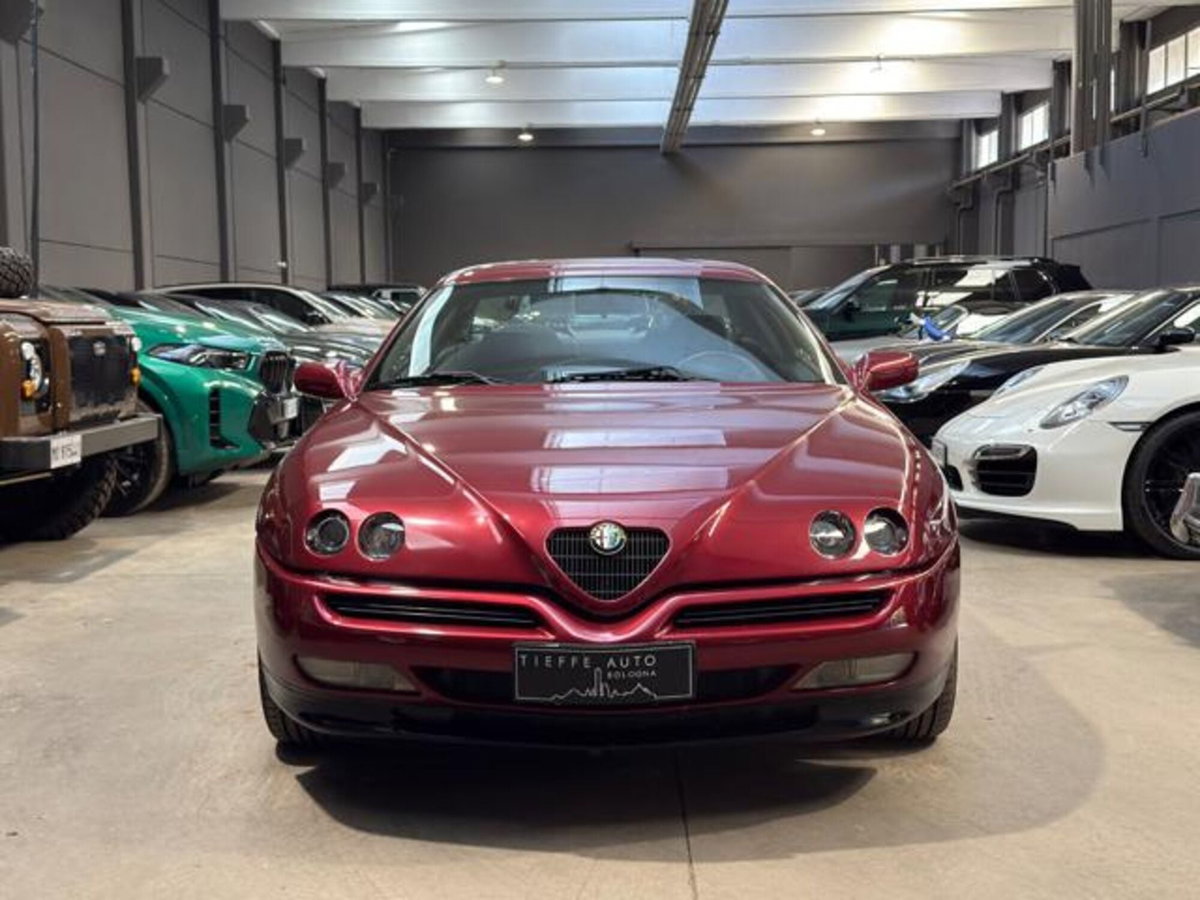 Alfa Romeo Gtv 2.0i V6 turbo cat (2)