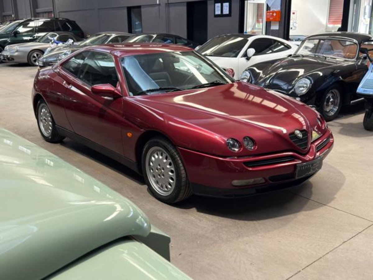 Alfa Romeo Gtv 2.0i V6 turbo cat (3)