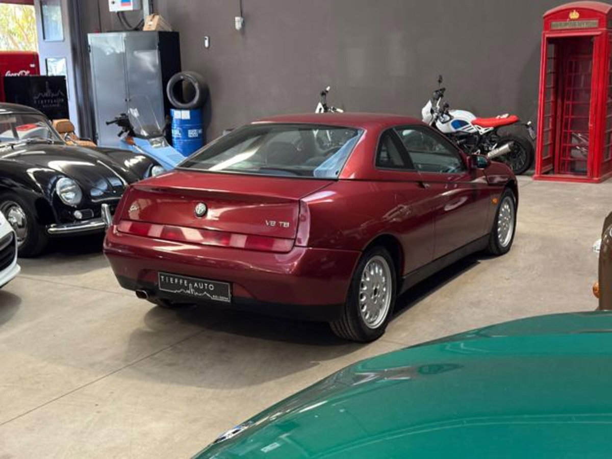 Alfa Romeo Gtv 2.0i V6 turbo cat (4)