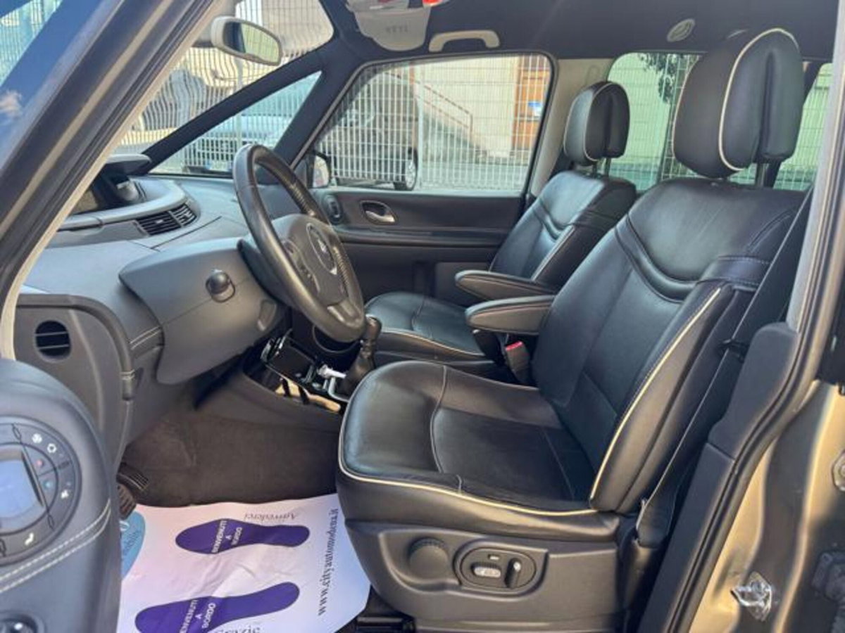 Renault Grand Espace 2.0 dCi 175CV Proactive Initiale (5)