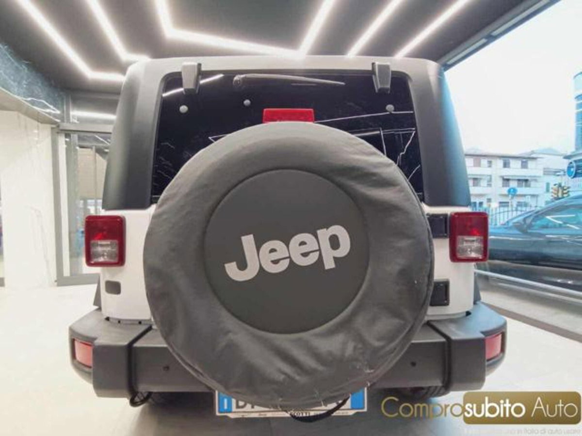 Jeep Wrangler 2.8 CRD DPF Rubicon Auto (8)