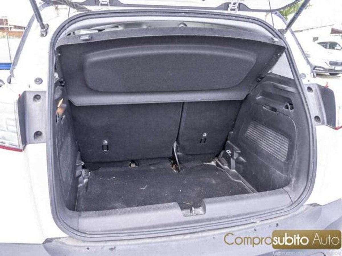 Opel Crossland X 1.2 12V Innovation (10)