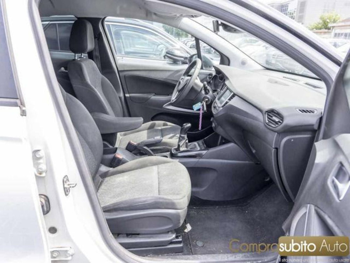 Opel Crossland X 1.2 12V Innovation (8)