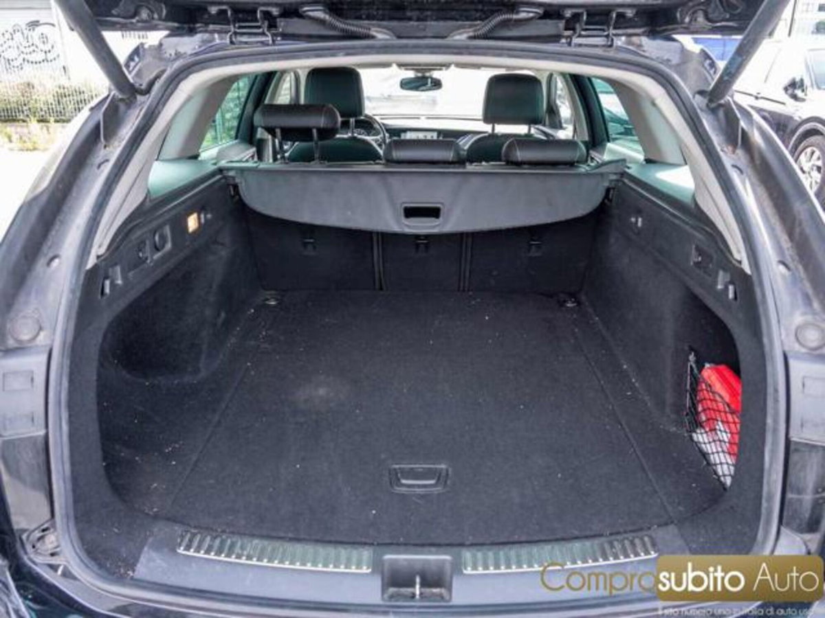Opel Insignia Station Wagon CDTI 4x4 170CV Start&Stop Sports Cosmo (13)