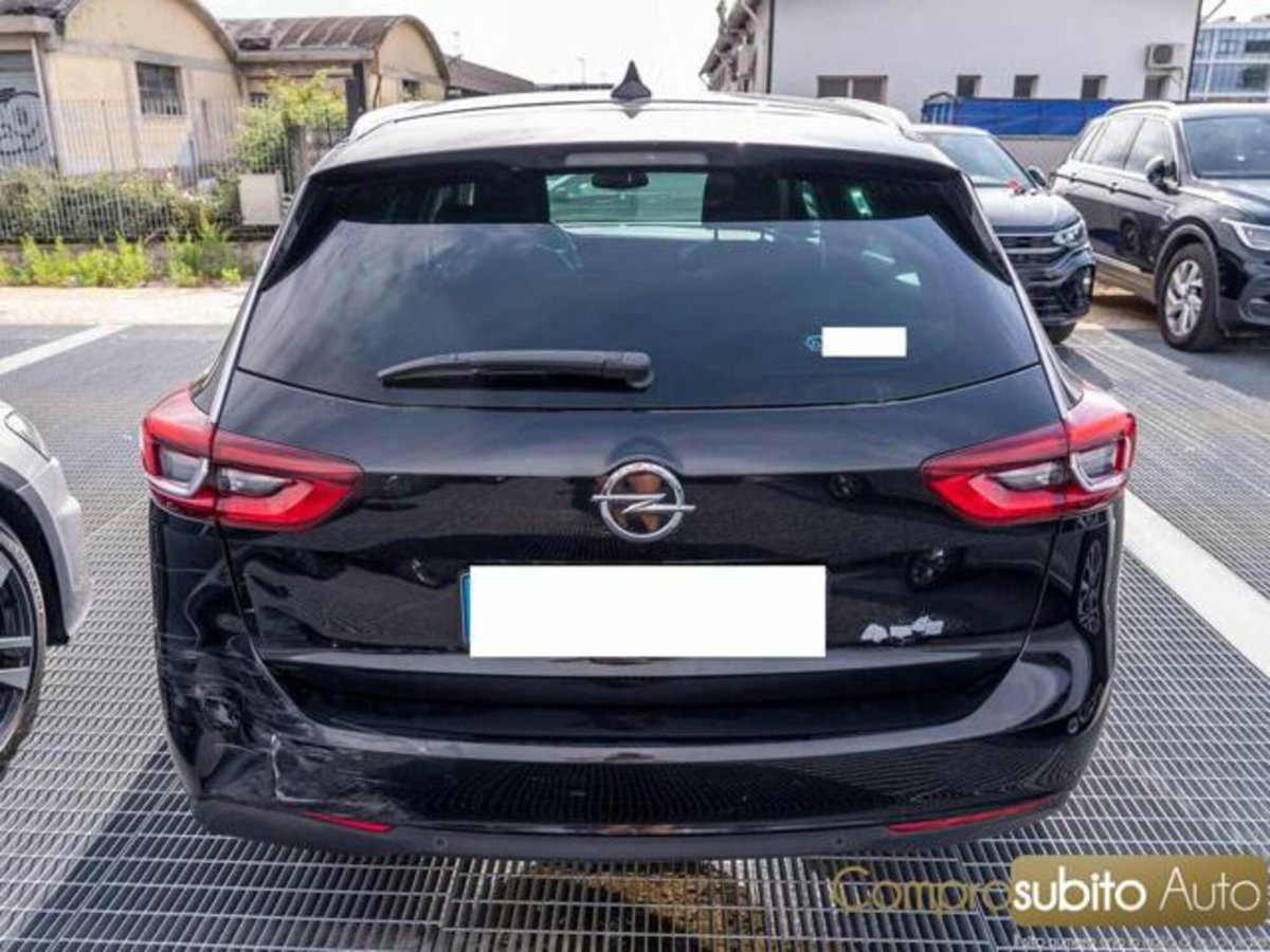 Opel Insignia Station Wagon CDTI 4x4 170CV Start&Stop Sports Cosmo (5)