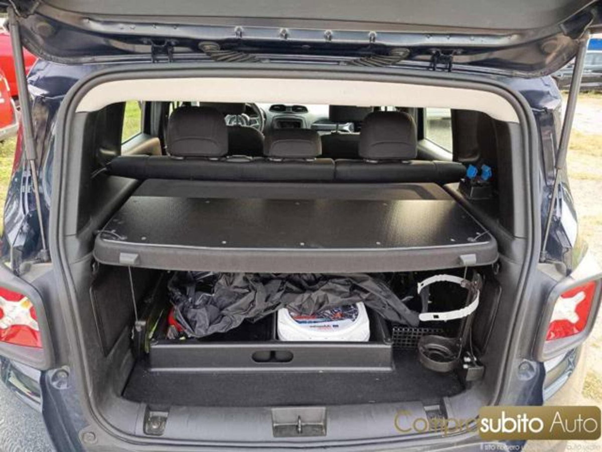 Jeep Renegade 2.0 Mjt 140CV 4WD Active Drive Limited (13)