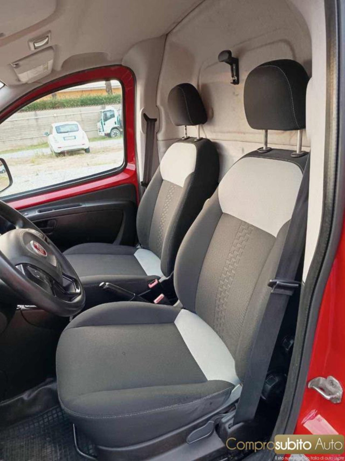 Fiat Fiorino 1.3 MJT 80CV Combinato (12)