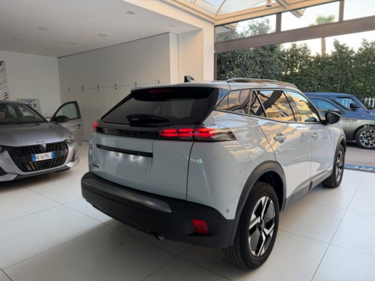 Peugeot 2008 PureTech 100 S&S Allure (16)