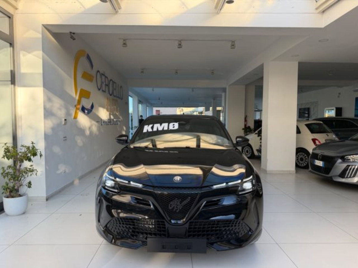 Alfa Romeo Junior 1.2 ibrida Ti 145cv edct6 (3)