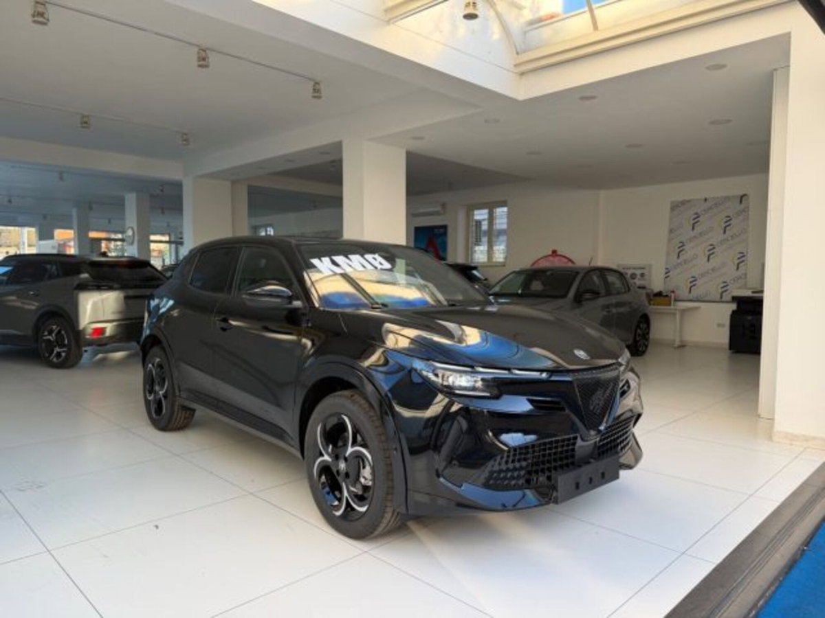 Alfa Romeo Junior 1.2 ibrida Ti 145cv edct6 (6)