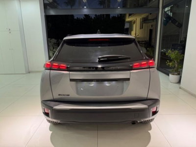 Peugeot 2008 PureTech 100 S&S Allure (18)
