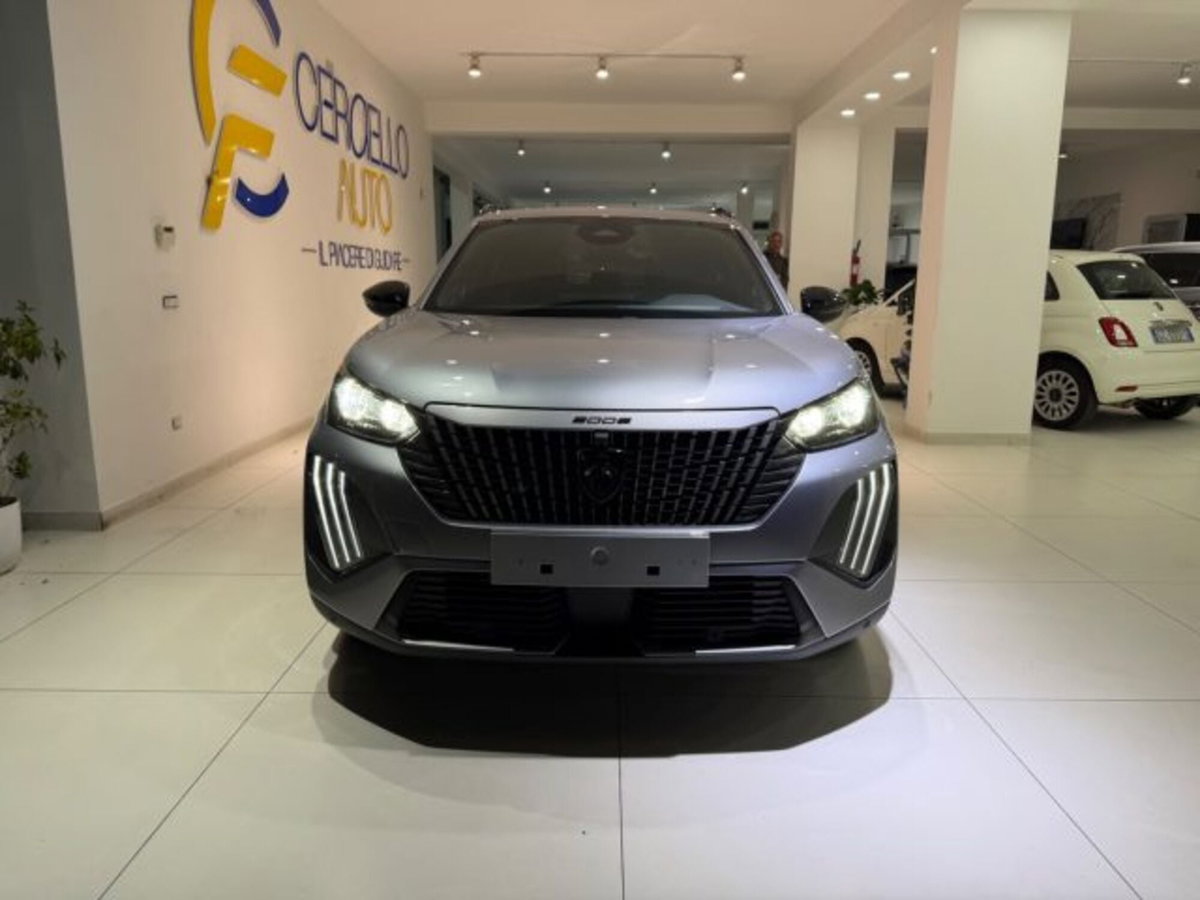 Peugeot 2008 PureTech 100 S&S Allure (3)