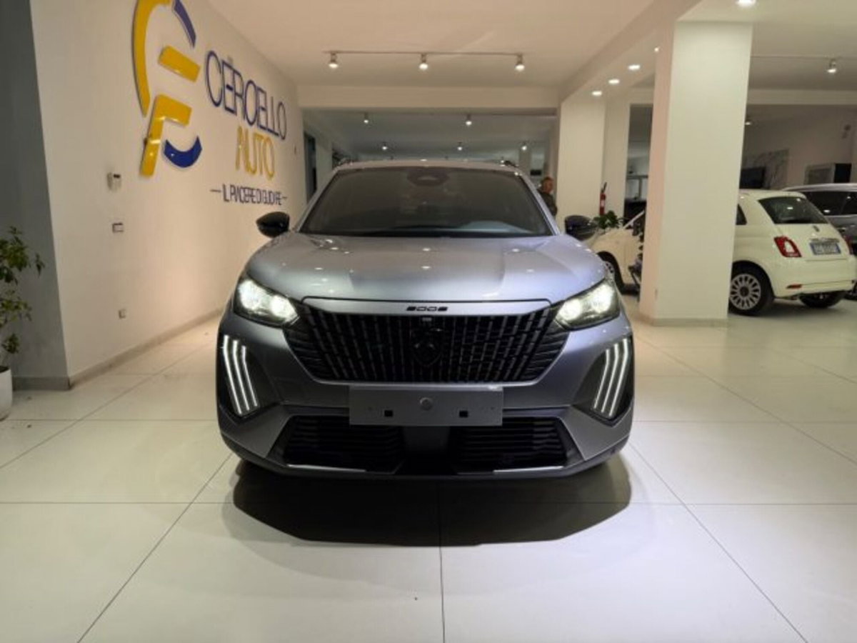 Peugeot 2008 PureTech 100 S&S Allure (8)