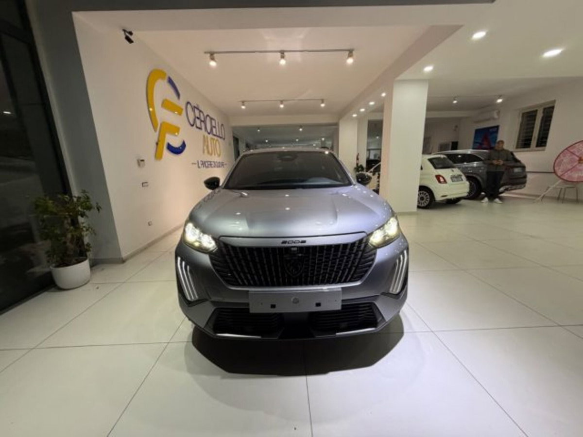 Peugeot 2008 PureTech 100 S&S Allure (9)